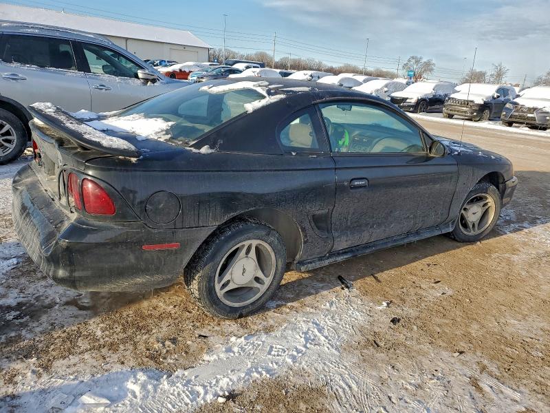 Photo 3 from auction – 1998 FORD MUSTANG with VIN 1FAFP4042WF186359