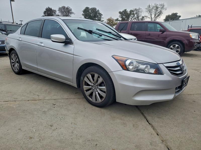 Photo 4 from auction – 2012 HONDA ACCORD EXL with VIN 1HGCP2F85CA039197