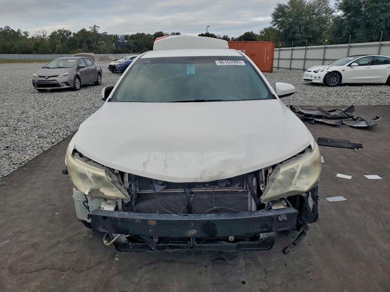 Photo 5 from auction – 2012 TOYOTA CAMRY HYBR with VIN 4T1BD1FK5CU014044