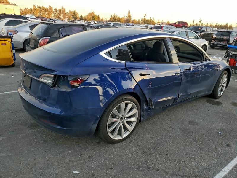 Photo 3 from auction – 2018 TESLA MODEL 3 with VIN 5YJ3E1EA2JF164410