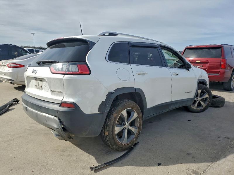 Photo 3 from auction – 2019 JEEP CHEROKEE L with VIN 1C4PJMDX6KD185600