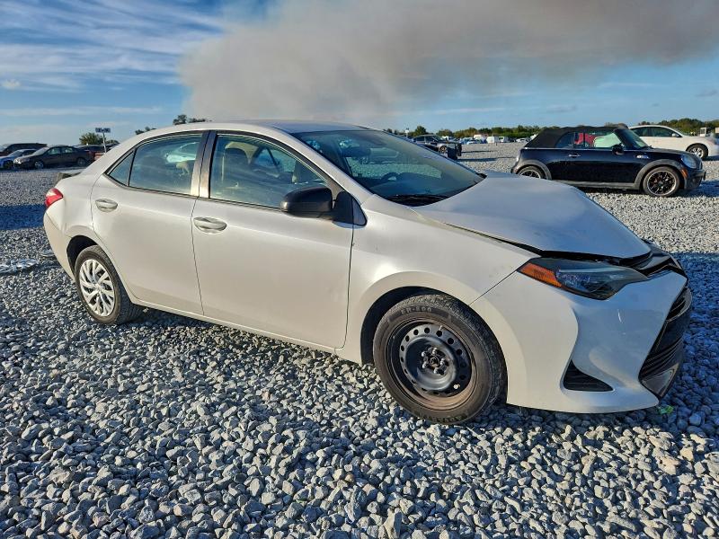 Photo 4 from auction – 2017 TOYOTA COROLLA with VIN 5YFBURHE5HP677841