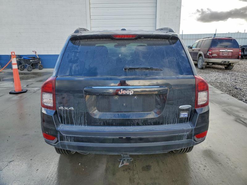 Photo 6 from auction – 2017 JEEP COMPASS with VIN 1C4NJDEB4HD105195