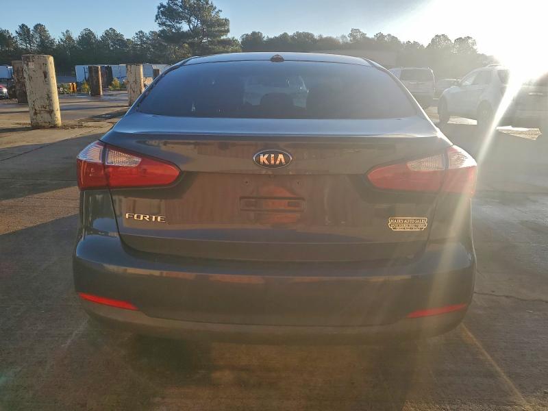 Photo 6 from auction – 2016 KIA FORTE LX with VIN KNAFX4A60G5516627