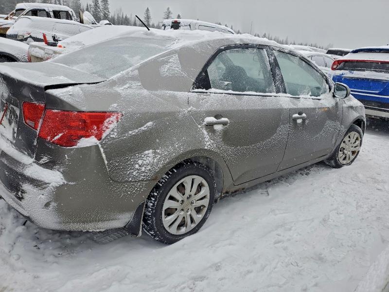 Photo 3 from auction – 2010 KIA FORTE LX with VIN KNAFT4A24A5257284