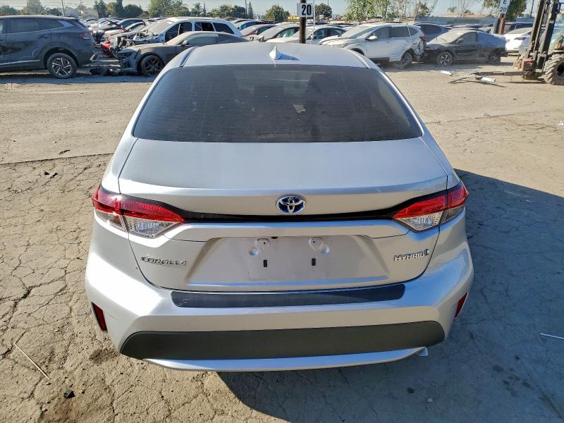 Photo 6 from auction – 2022 TOYOTA COROLLA LE with VIN JTDEAMDEXNJ039521