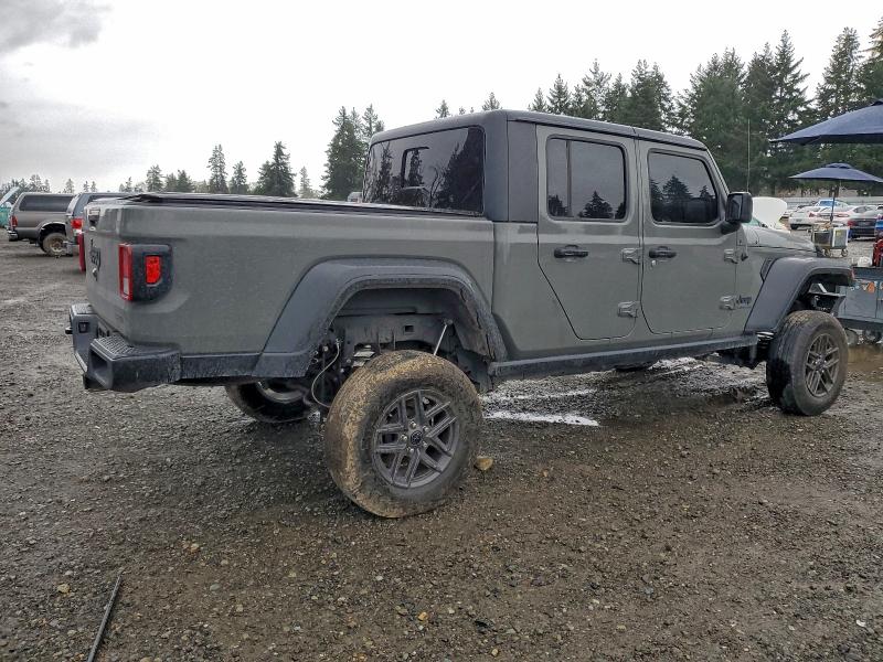 Photo 3 from auction – 2020 JEEP GLADIATOR with VIN 1C6HJTAG0LL156787