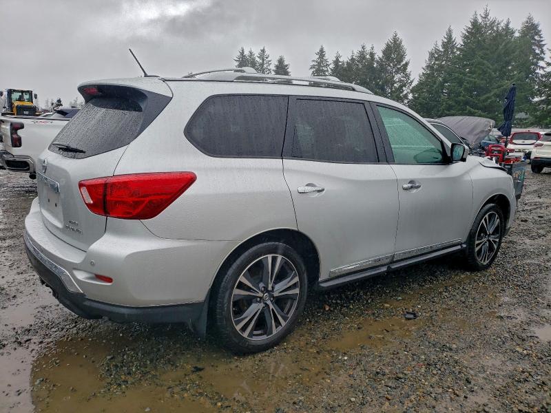 Photo 3 from auction – 2017 NISSAN PATHFINDER with VIN 5N1DR2MMXHC684352