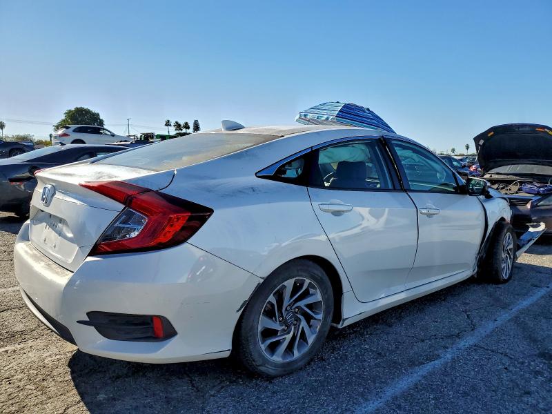 Photo 3 from auction – 2018 HONDA CIVIC EX with VIN 2HGFC2F76JH545491