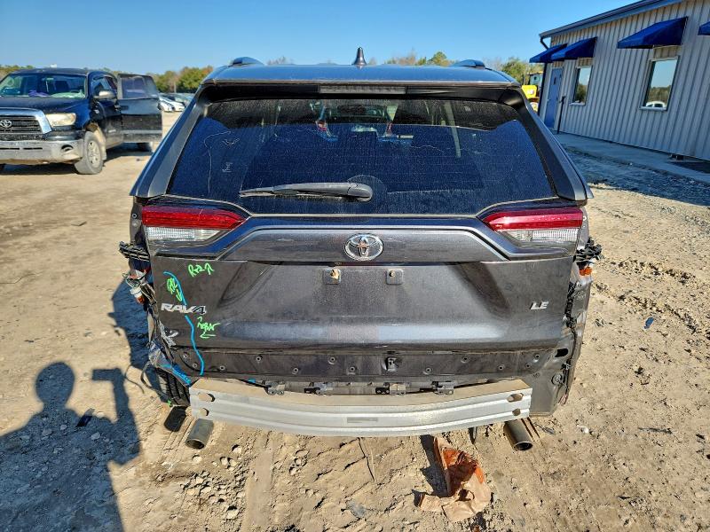 Photo 6 from auction – 2019 TOYOTA RAV4 LE with VIN JTMK1RFVXKD035671