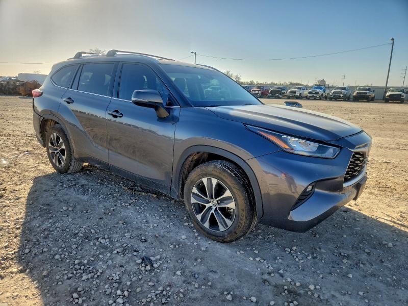 Photo 4 from auction – 2020 TOYOTA HIGHLANDER with VIN 5TDGZRAHXLS508877