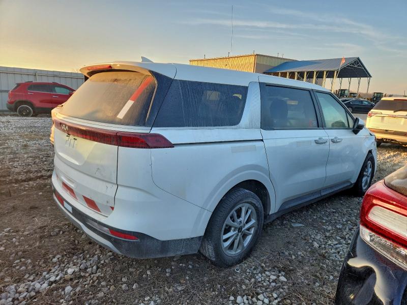 Photo 3 from auction – 2024 KIA CARNIVAL with VIN KNDNB4H34R6432672