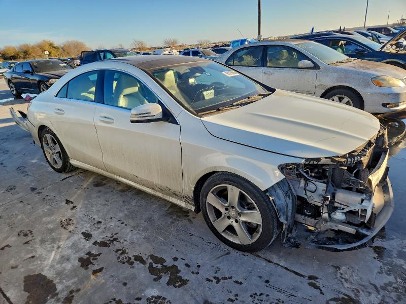 Photo 4 from auction – 2016 MERCEDES-BENZ CLA 250 with VIN WDDSJ4EB7GN329434