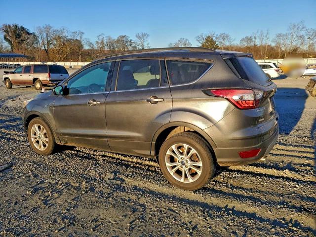 Photo 2 from auction – 2017 FORD ESCAPE SE with VIN 1FMCU0GD2HUC73242