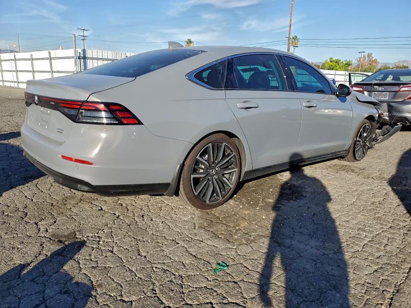Photo 3 from auction – 2025 HONDA ACCORD TOU with VIN 1HGCY2F86SA002820