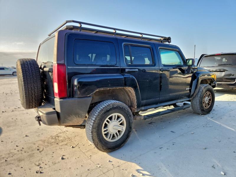 Photo 3 from auction – 2006 HUMMER H3 with VIN 5GTDN136568189983