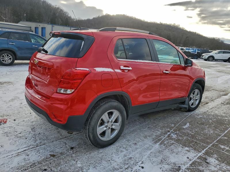 Photo 3 from auction – 2020 CHEVROLET TRAX 1LT with VIN KL7CJPSB2LB341312