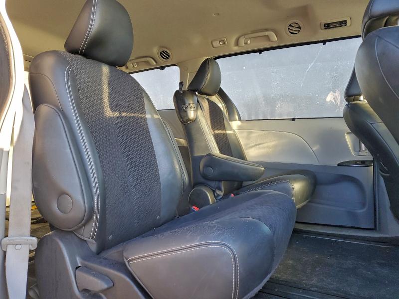 Photo 11 from auction – 2011 TOYOTA SIENNA SPO with VIN 5TDXK3DC6BS038427
