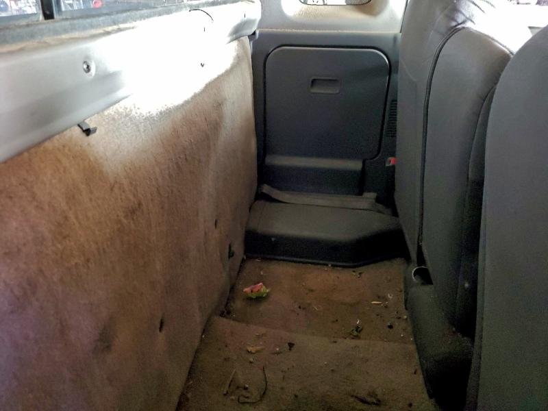Photo 10 from auction – 2000 NISSAN FRONTIER K with VIN 1N6DD26S1YC372478