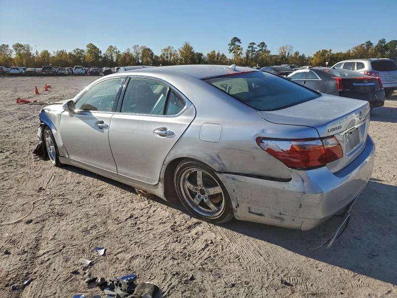 Photo 2 from auction – 2010 LEXUS LS 460 with VIN JTHCL5EF3A5007073
