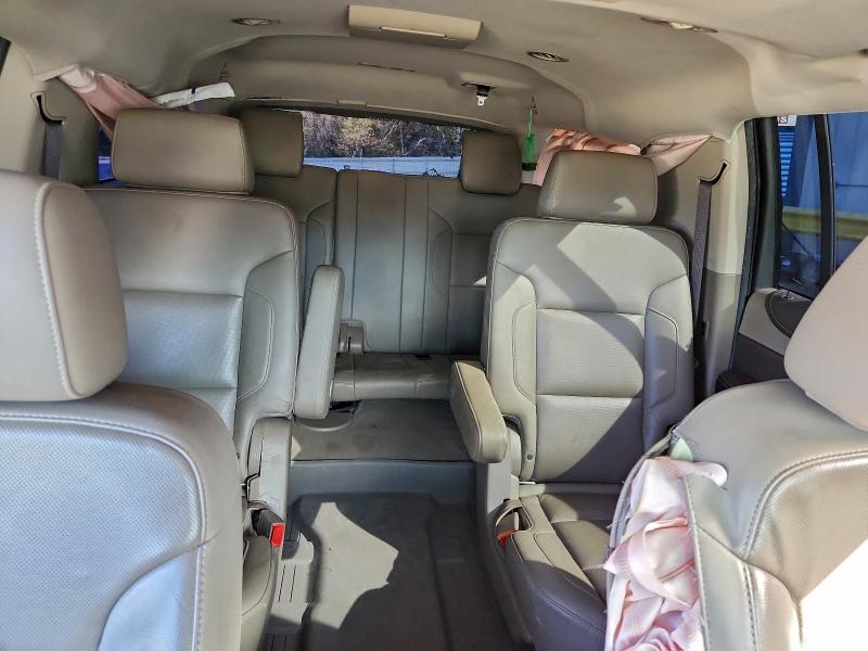 Photo 10 from auction – 2019 CHEVROLET SUBURBAN K with VIN 1GNSKJKC7KR164304
