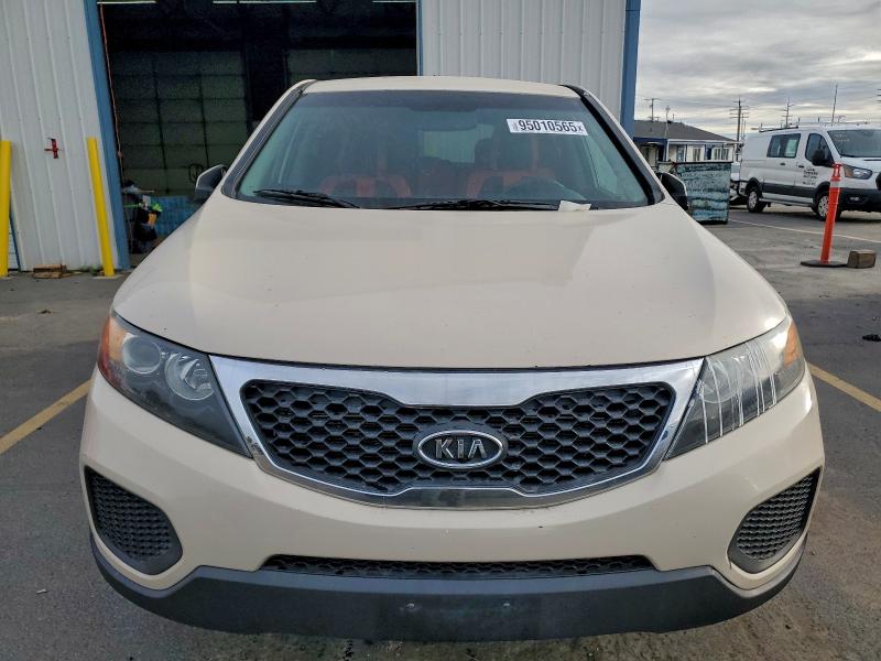 Photo 5 from auction – 2011 KIA SORENTO BA with VIN 5XYKT3A13BG126228