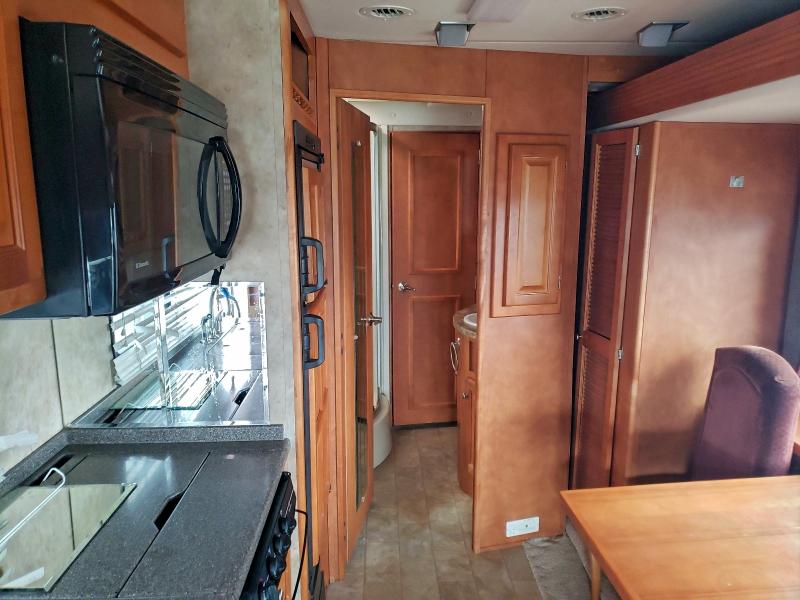 Photo 6 from auction – 2007 FREIGHTLINER CHASSIS M with VIN 4UZACLDU77CZ48121