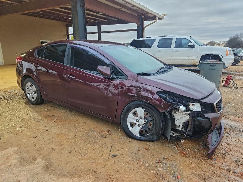 Photo 4 from auction – 2017 KIA FORTE LX with VIN 3KPFK4A72HE126015