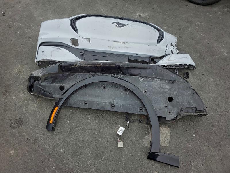 Photo 12 from auction – 2023 FORD MUSTANG MA with VIN 3FMTK3RM0PMA39768