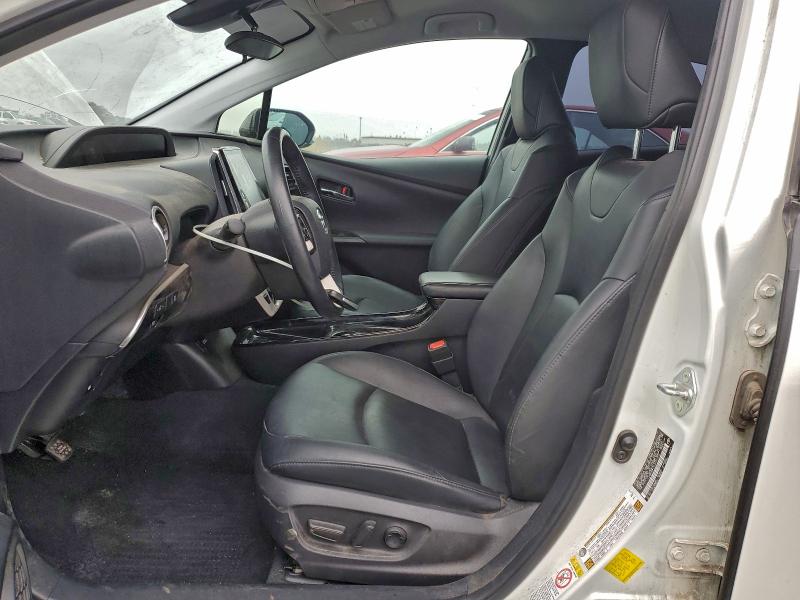 Photo 7 from auction – 2018 TOYOTA PRIUS PRIM with VIN JTDKARFP6J3101672