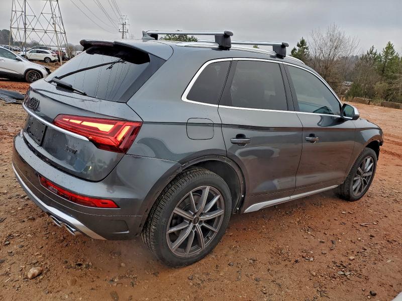 Photo 3 from auction – 2021 AUDI SQ5 PREMIU with VIN WA1B4AFY3M2025401