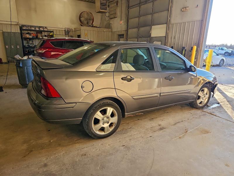 Photo 3 from auction – 2004 FORD FOCUS ZTS with VIN 1FAFP38Z44W201046