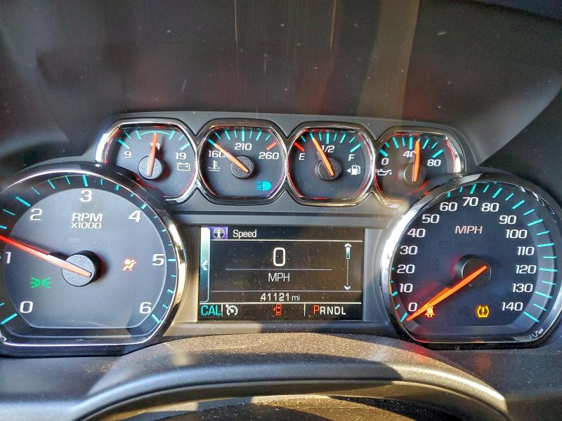 Photo 9 from auction – 2018 CHEVROLET SILVERADO with VIN 3GCUKREC4JG612394