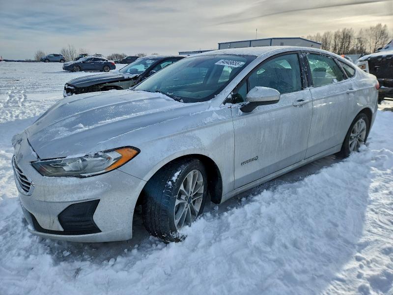 FORD FUSION SE 2019 with VIN 3FA6P0LU3KR196805 - Photo from auction