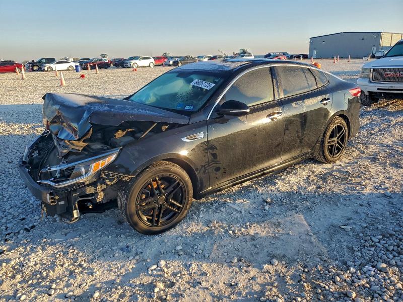 KIA OPTIMA 2016 with VIN 5XXGU4L32GG058863 - Photo from auction