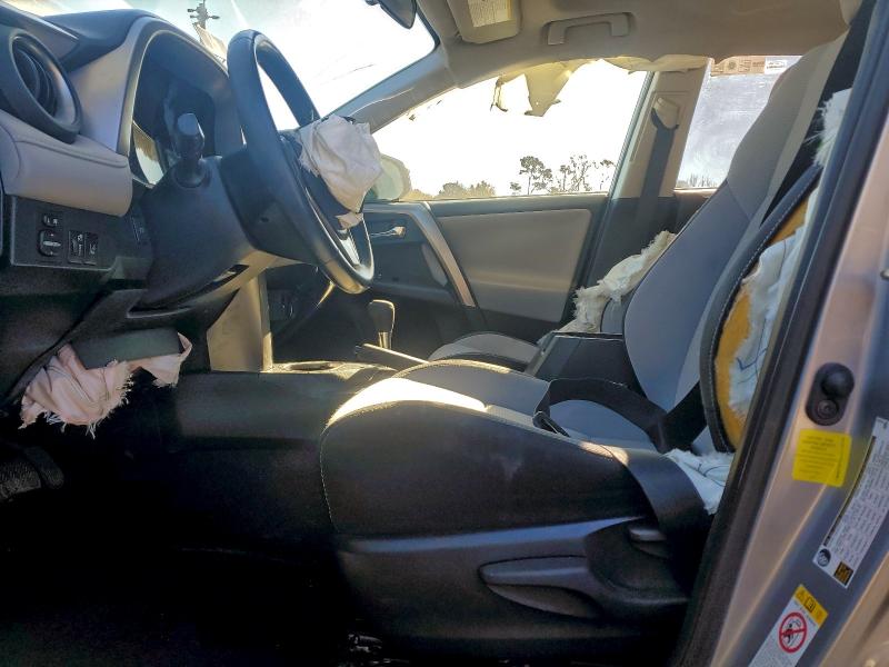 Photo 7 from auction – 2018 TOYOTA RAV4 with VIN JTMWFREV2JD119745