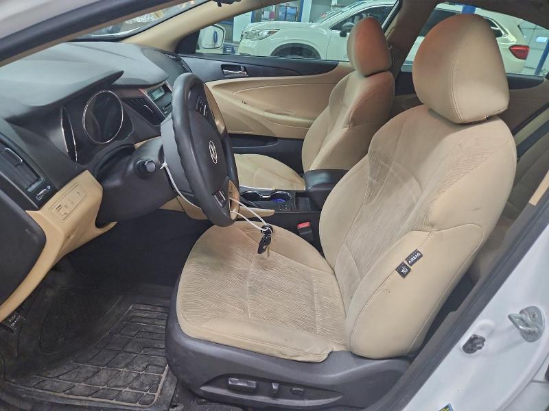 Photo 7 from auction – 2013 HYUNDAI SONATA GLS with VIN 5NPEB4AC1DH772175