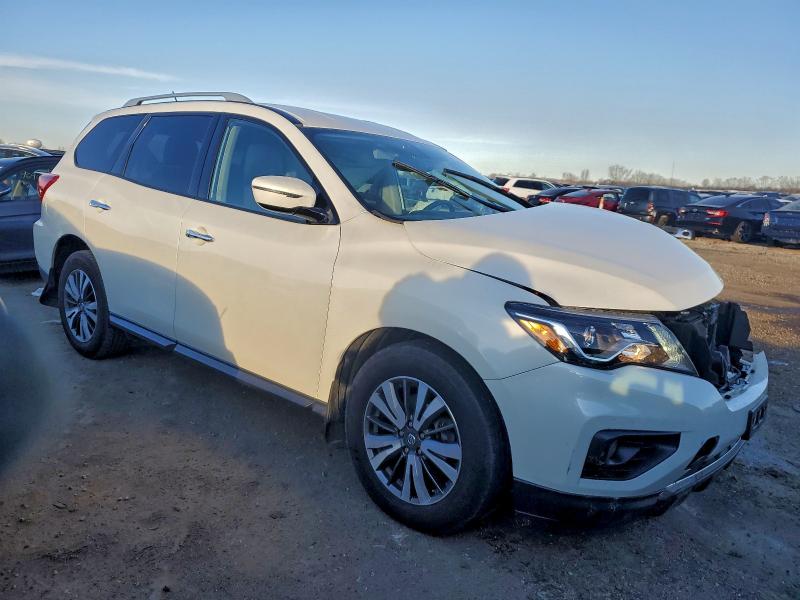 Photo 4 from auction – 2017 NISSAN PATHFINDER with VIN 5N1DR2MM1HC611371