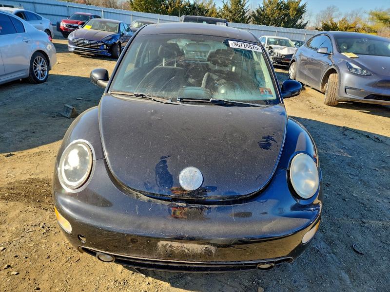Photo 5 from auction – 2003 VOLKSWAGEN NEW BEETLE with VIN 3VWCK21C43M426977