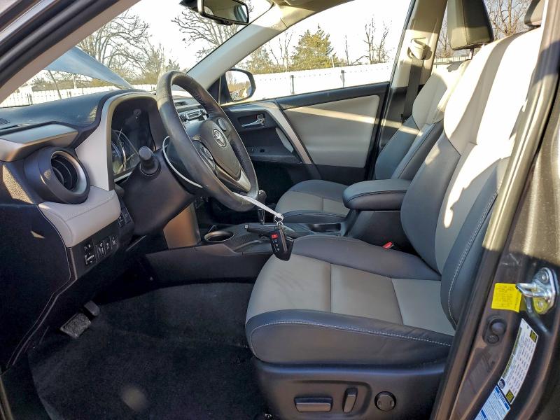 Photo 7 from auction – 2015 TOYOTA RAV4 LIMIT with VIN 2T3DFREVXFW340320