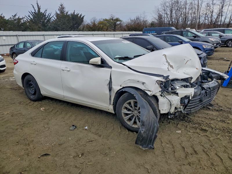 Photo 4 from auction – 2016 TOYOTA CAMRY LE with VIN 4T4BF1FK7GR578512