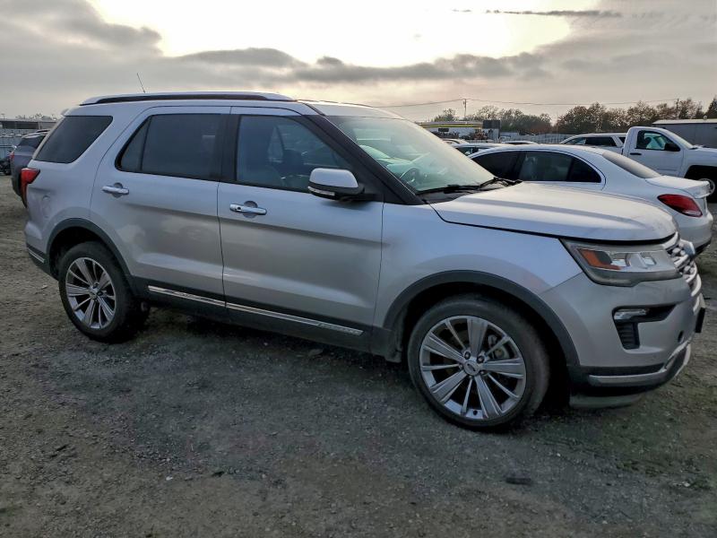 Photo 4 from auction – 2018 FORD EXPLORER L with VIN 1FM5K8F83JGA85190