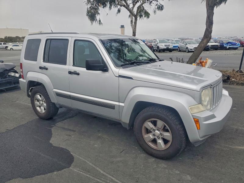 Photo 4 from auction – 2011 JEEP LIBERTY with VIN 1J4PP2GKXBW507690