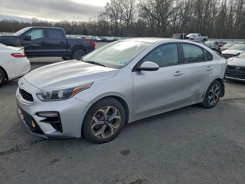 KIA FORTE FE 2020 with VIN 3KPF24ADXLE209870 - Photo from auction