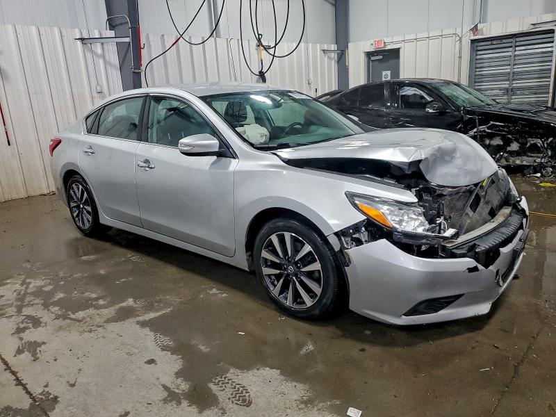Photo 4 from auction – 2017 NISSAN ALTIMA 2.5 with VIN 1N4AL3AP4HC175036