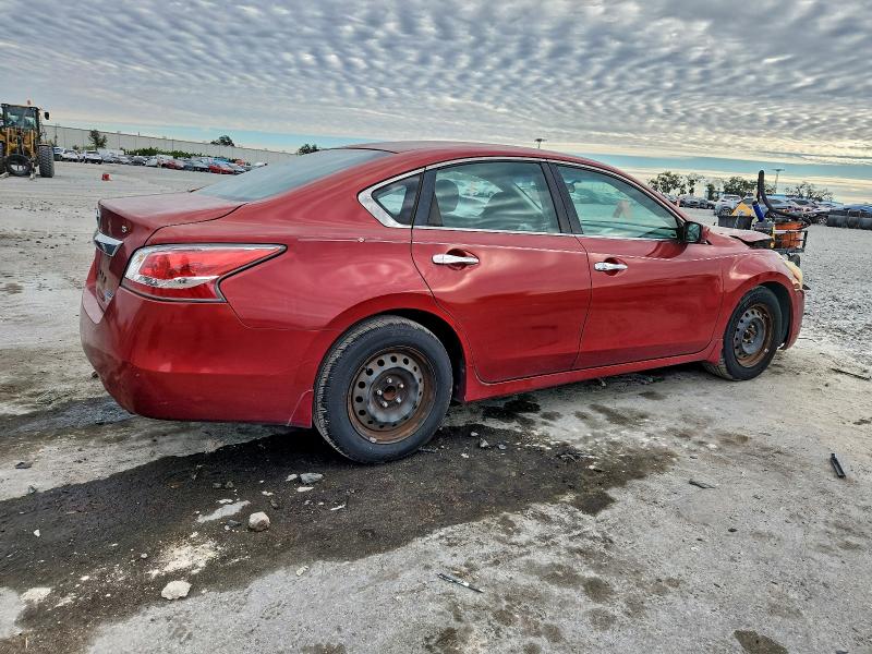 Photo 3 from auction – 2014 NISSAN ALTIMA 2.5 with VIN 1N4AL3AP2EC328041