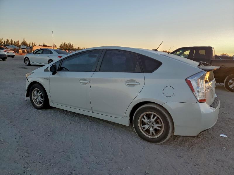 Photo 2 from auction – 2011 TOYOTA PRIUS with VIN JTDKN3DU4B1421239