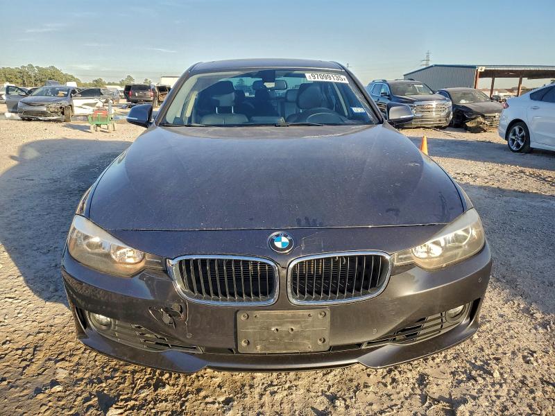 Photo 5 from auction – 2015 BMW 328 I with VIN WBA3A5C54FP604159