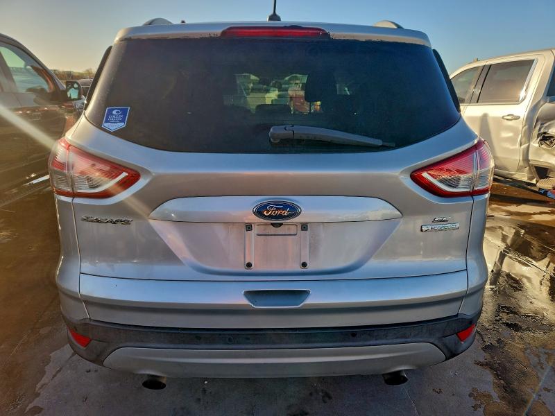 Photo 6 from auction – 2016 FORD ESCAPE SE with VIN 1FMCU0GX8GUB57827