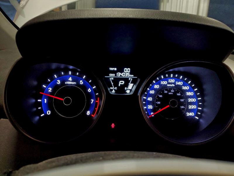 Photo 9 from auction – 2012 HYUNDAI ELANTRA GL with VIN 5NPDH4AE7CH142445